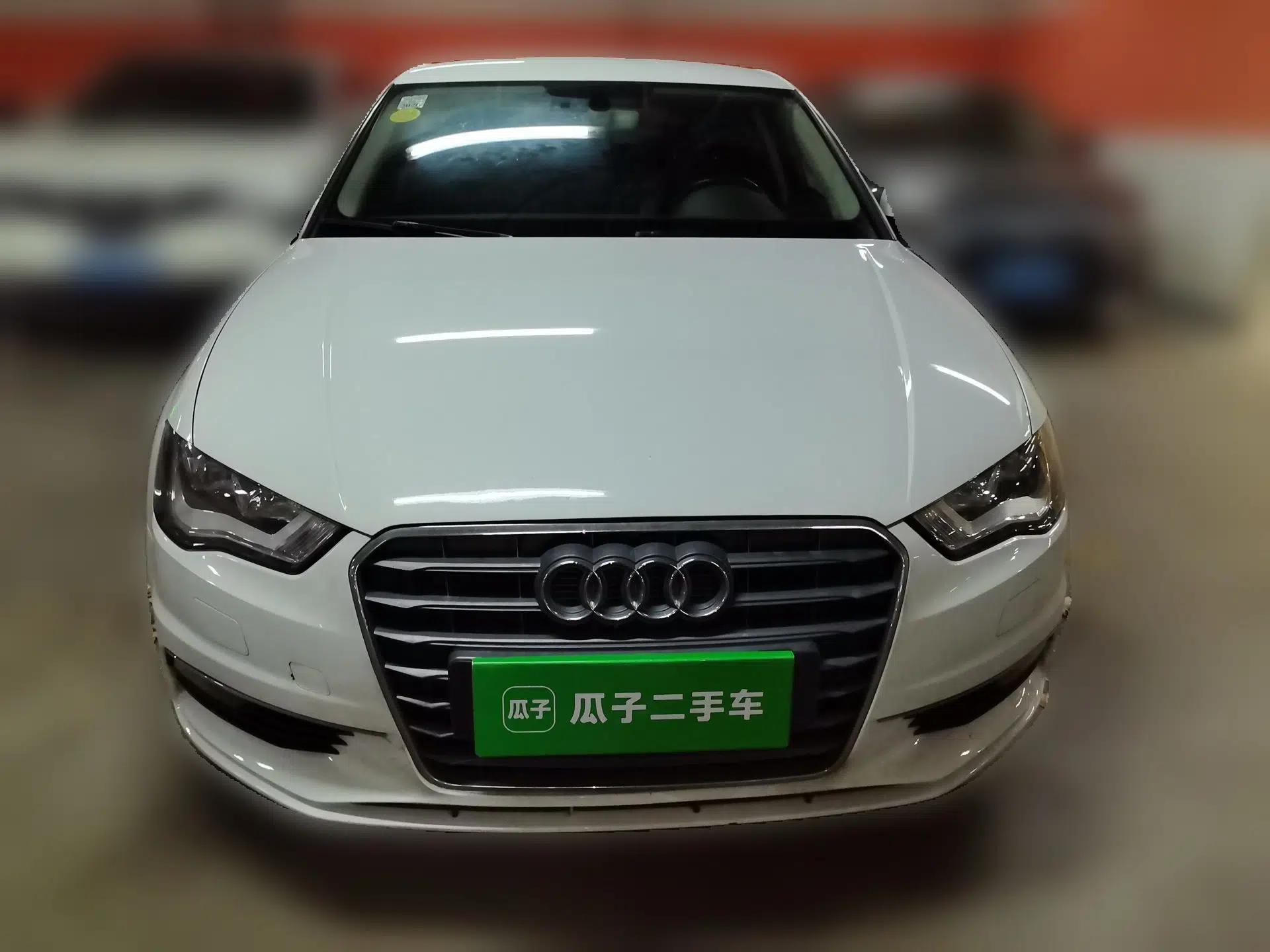 Audi A3 2016 Limousine 35 TFSI Ambition Edition — миниатюра 2