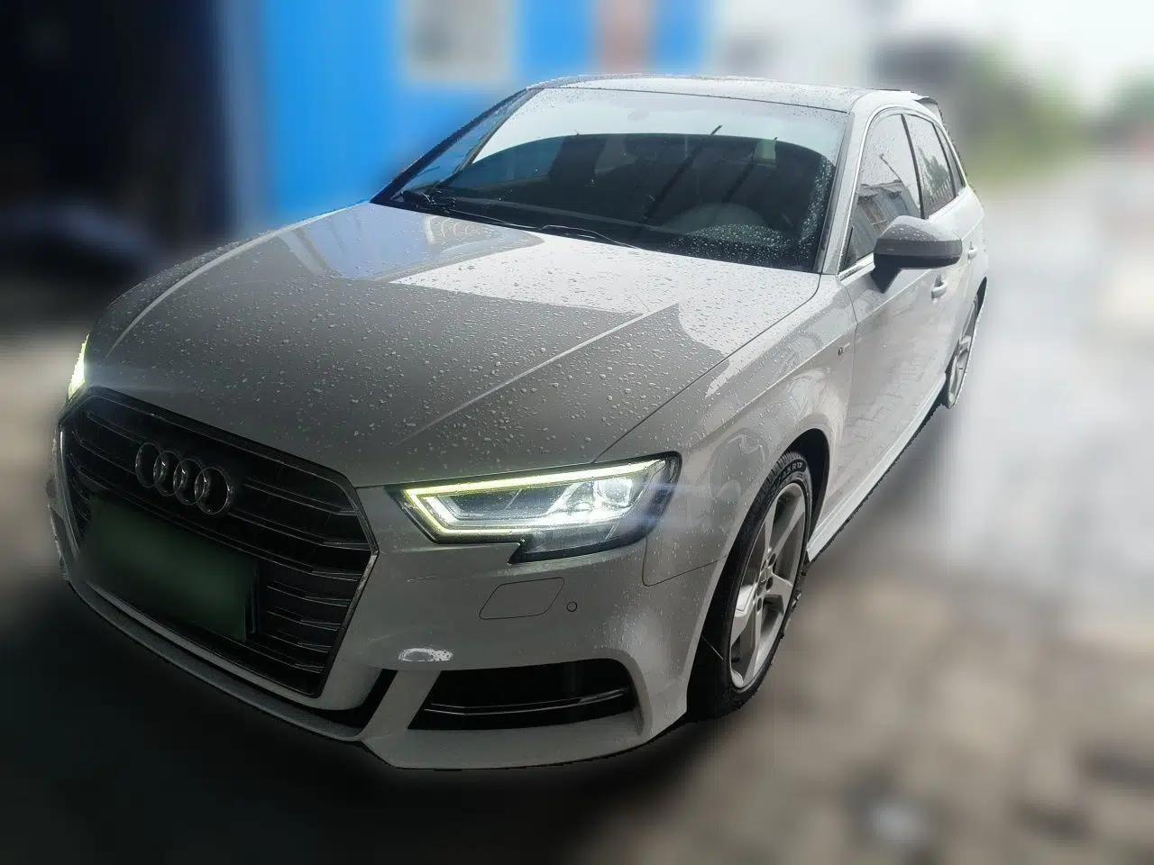 Audi A3 2019 Sportback 35 TFSI Style Version China V Emission Standard — миниатюра 1