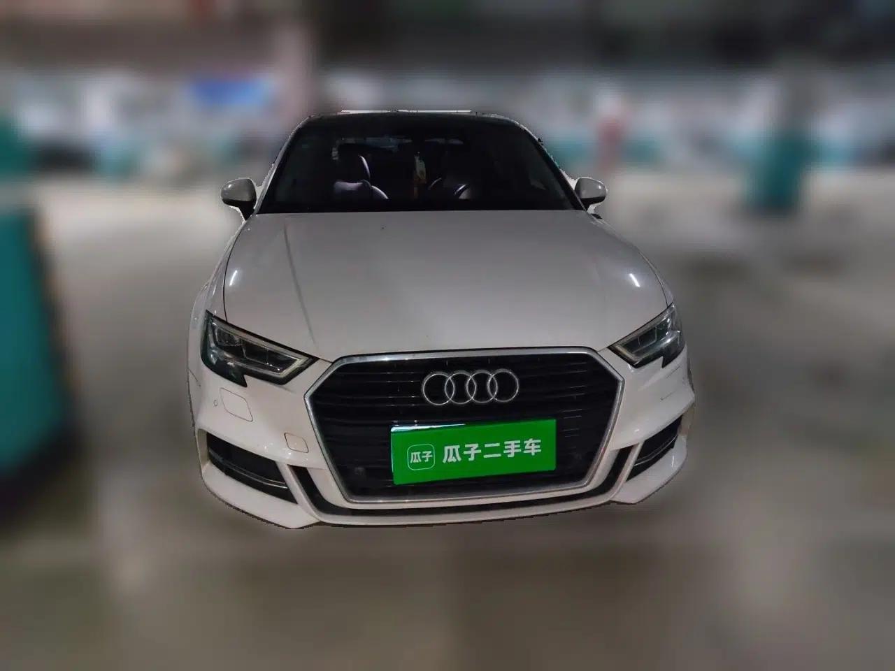 Audi A3 2018 30th Anniversary Edition Limousine 35 TFSI Sport Model — миниатюра 2