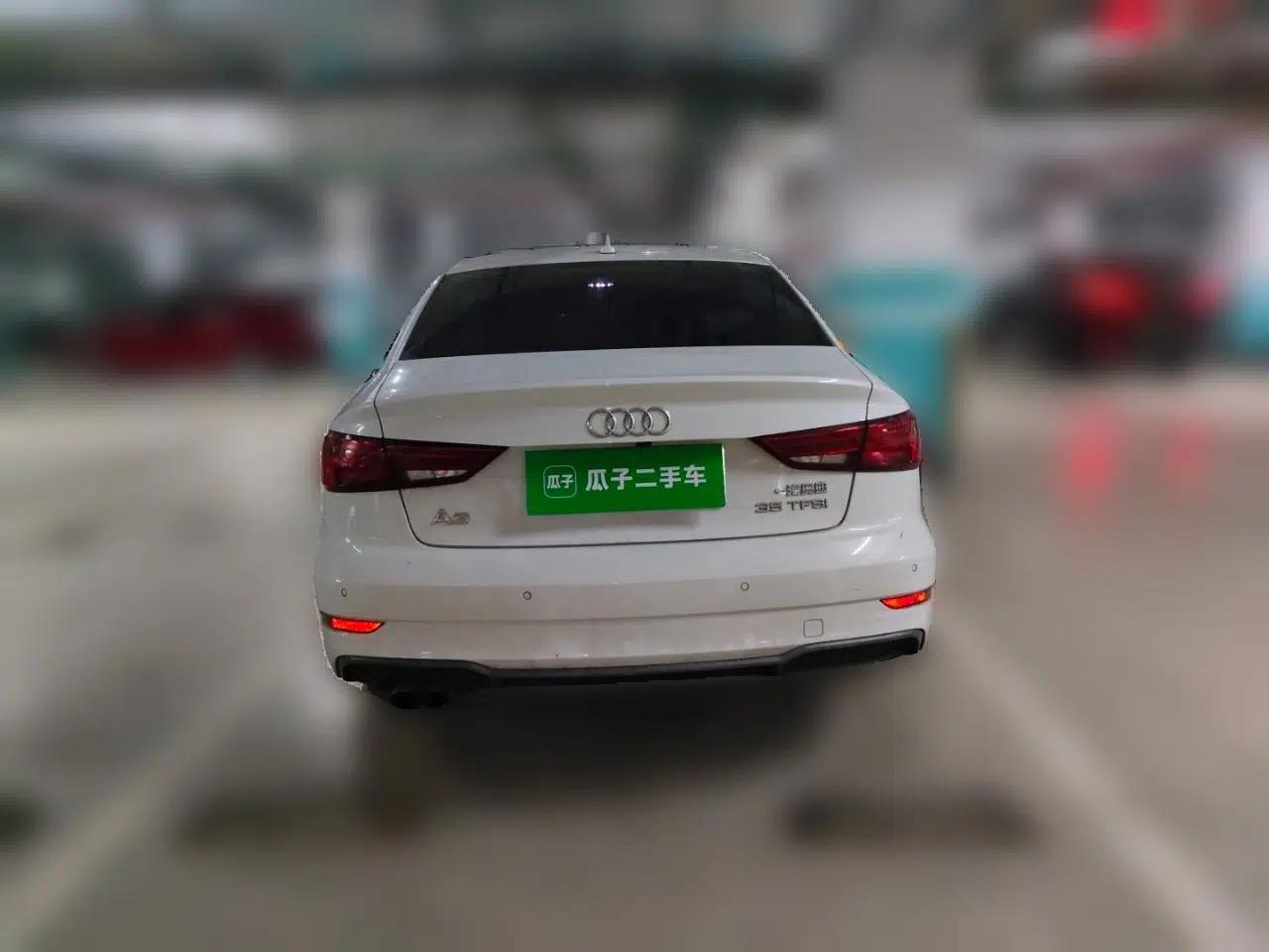 Audi A3 2018 30th Anniversary Edition Limousine 35 TFSI Sport Model — миниатюра 5