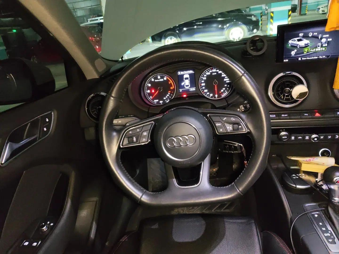 Audi A3 2018 30th Anniversary Edition Limousine 35 TFSI Sport Model — миниатюра 10