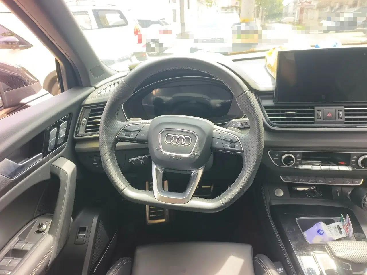 Audi Q5L 2024 45 TFSI Luxury Dynamic Model — миниатюра 10