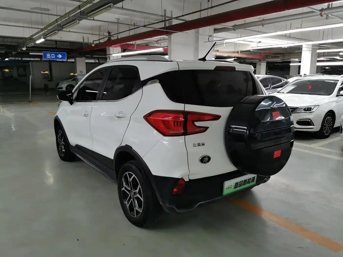 Yuan Pro 2023 401KM Luxury Edition — миниатюра 9