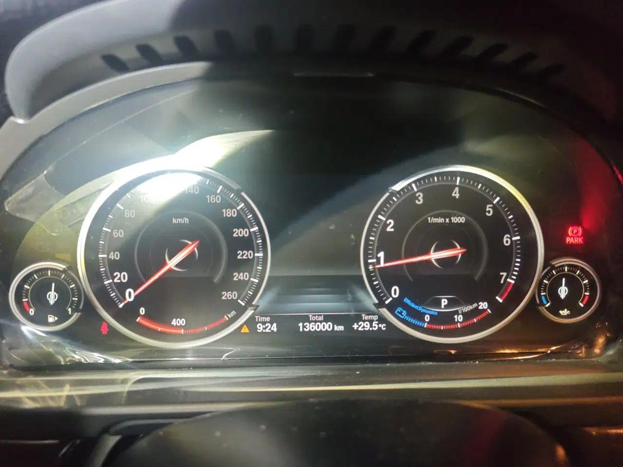 BMW 5 Series 2017 528Li Leading Model — миниатюра 11