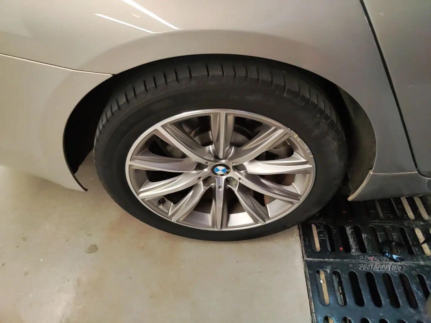BMW 5 Series 2018 528Li Launch Special Edition — миниатюра 11