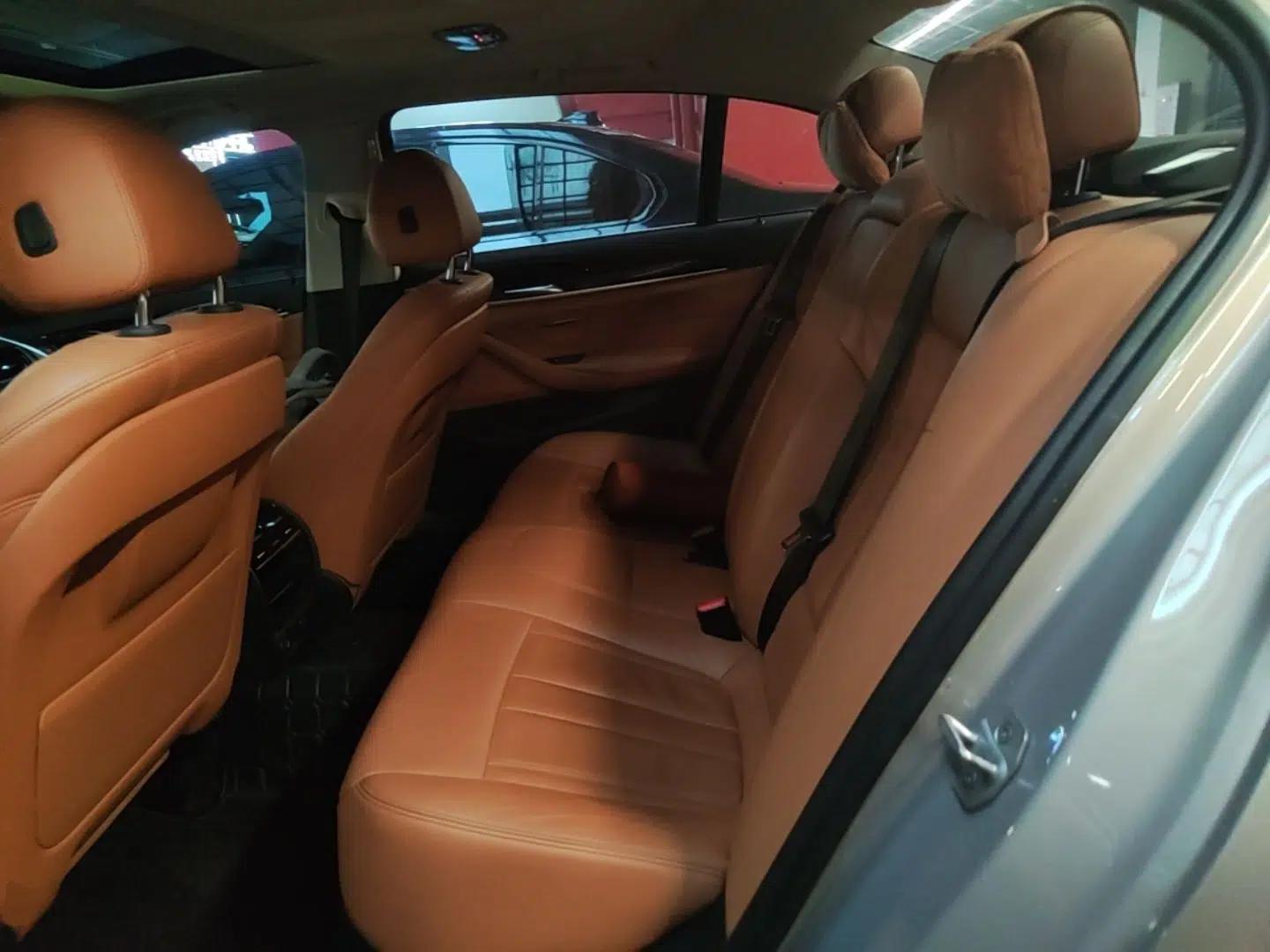 BMW 5 Series 2018 528Li Launch Special Edition — миниатюра 20