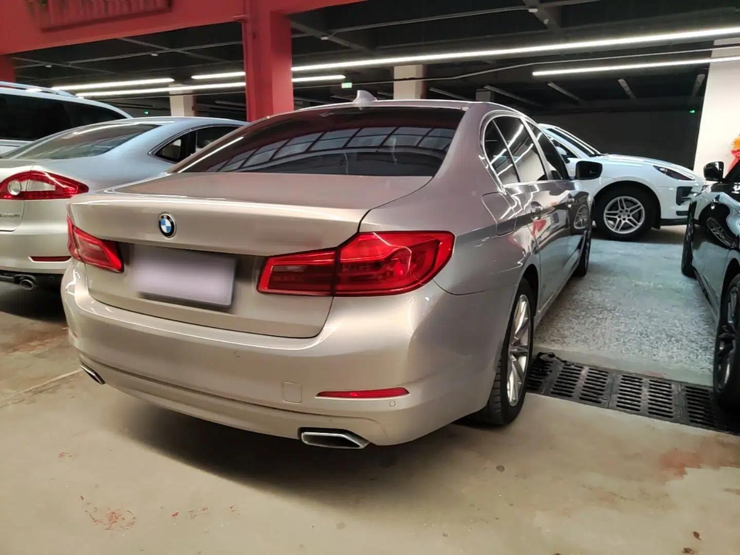BMW 5 Series 2018 528Li Launch Special Edition — миниатюра 6