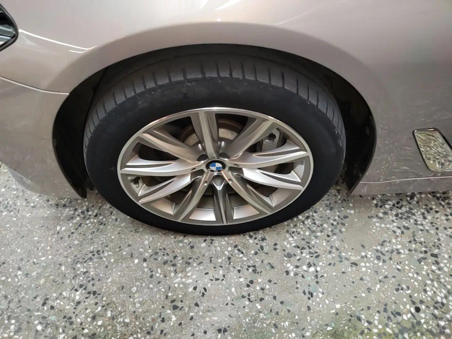 BMW 5 Series 2018 528Li Launch Special Edition — миниатюра 10