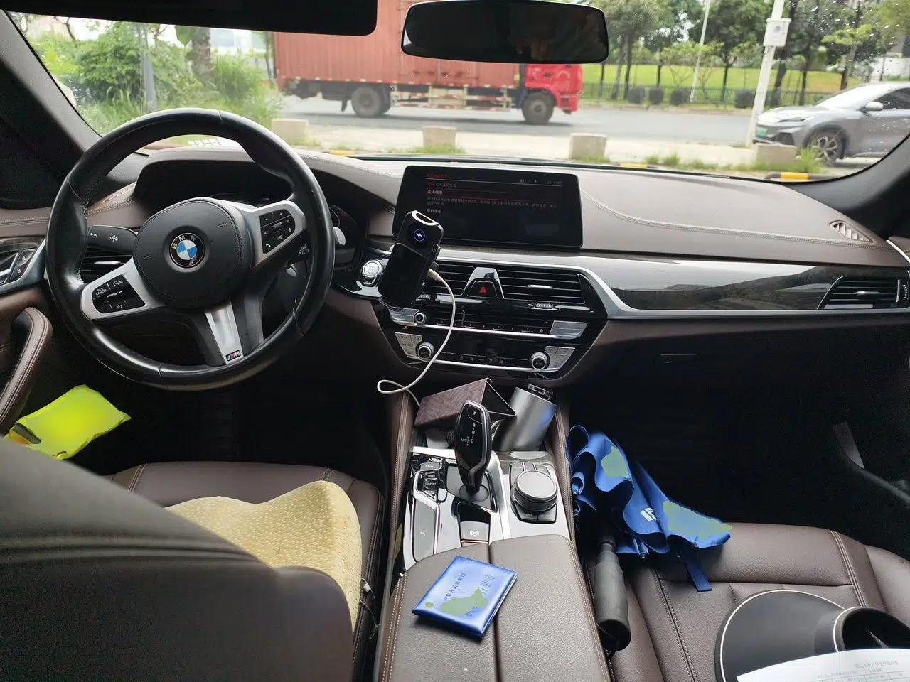 BMW 5 Series 2020 525Li M Sport Package — миниатюра 9