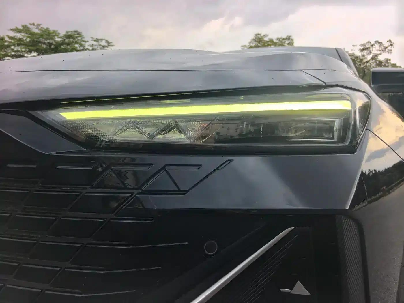 Changan UNI-V 2023 1.5T Premium Edition — миниатюра 27