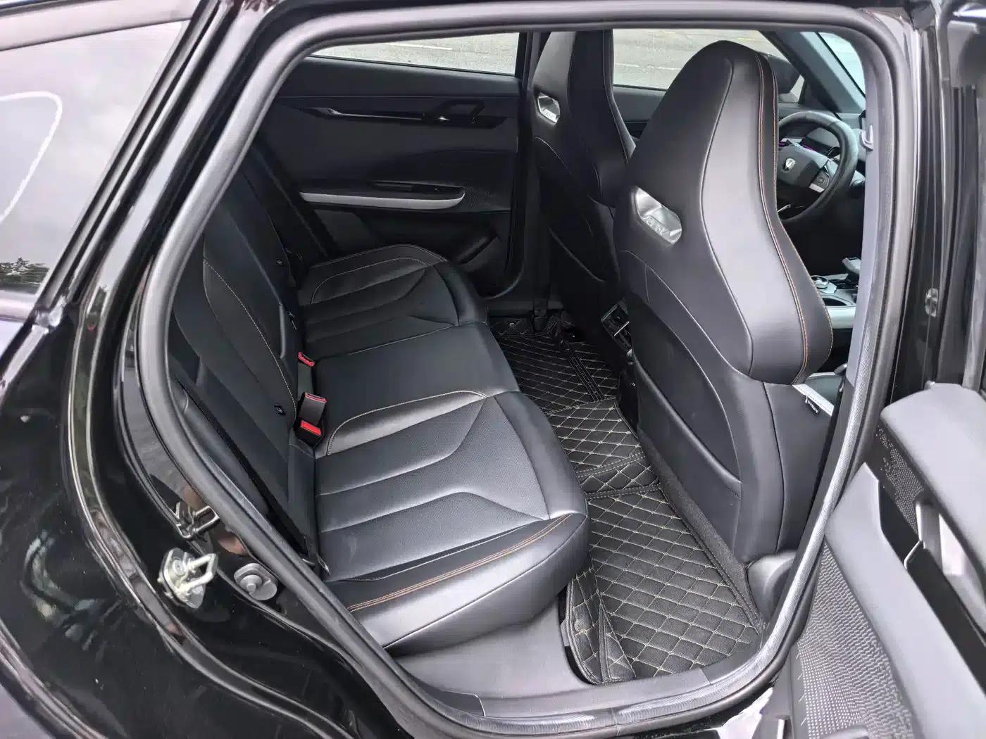 Changan UNI-V 2023 1.5T Premium Edition — миниатюра 7