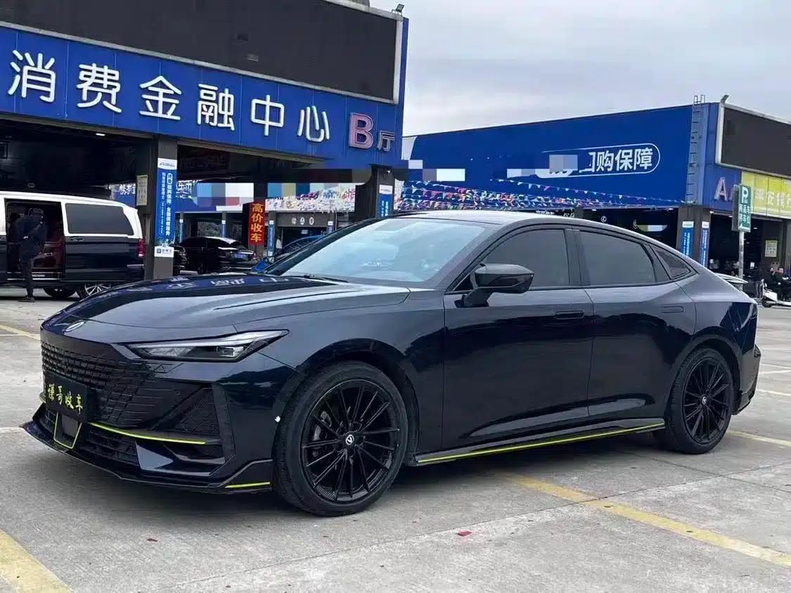 Changan UNI-V 2022 1.5T Sport Edition — миниатюра 1