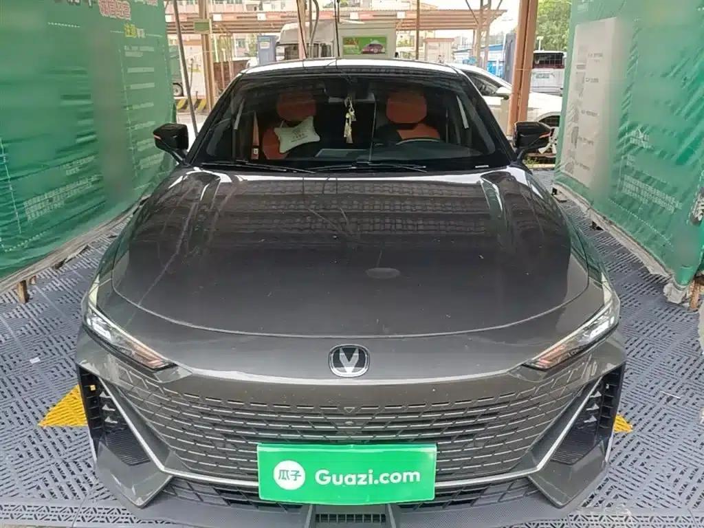 Changan UNI-V 2022 1.5T Premium Edition — миниатюра 3