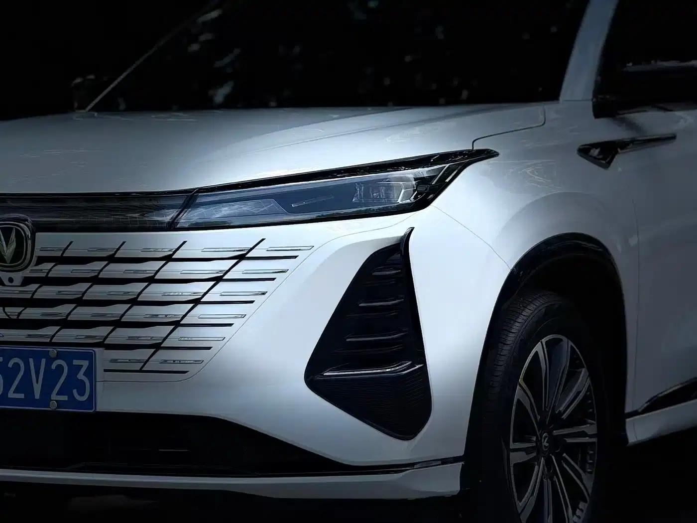 Changan CS75PLUS 2024 Model, Third Generation, Champion Edition, 1.5T Intelligent Driving and Sporty Type — миниатюра 10