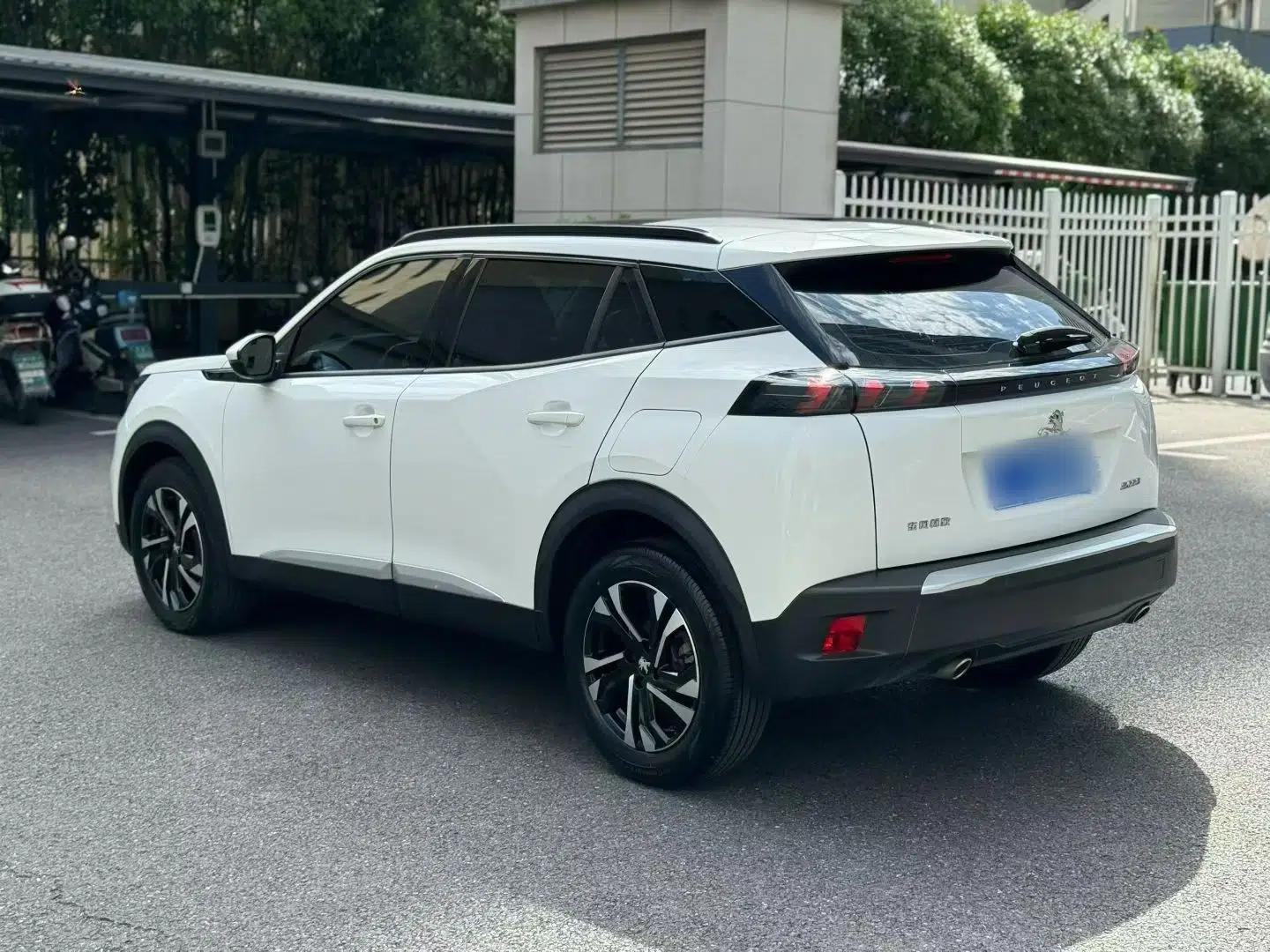 Peugeot 2008 2022 230THP THE ONE — миниатюра 17