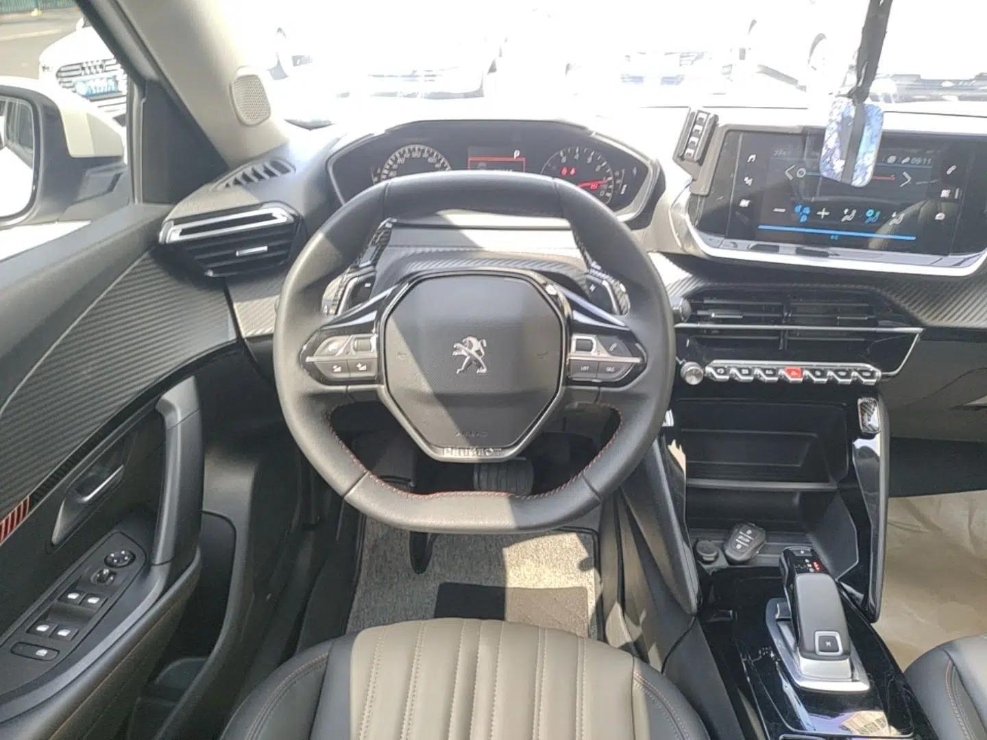 Peugeot 2008 2022 230THP THE ONE — миниатюра 19