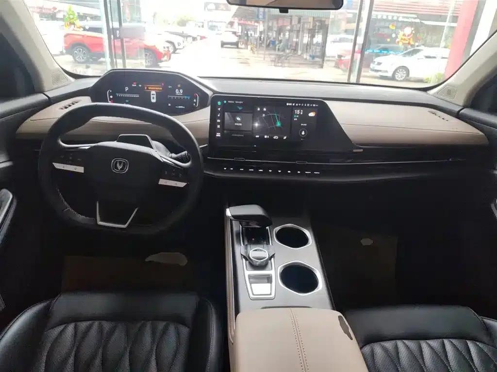 Changan CS55PLUS 2022 Second Generation 1.5T DCT Navigator Edition — миниатюра 6