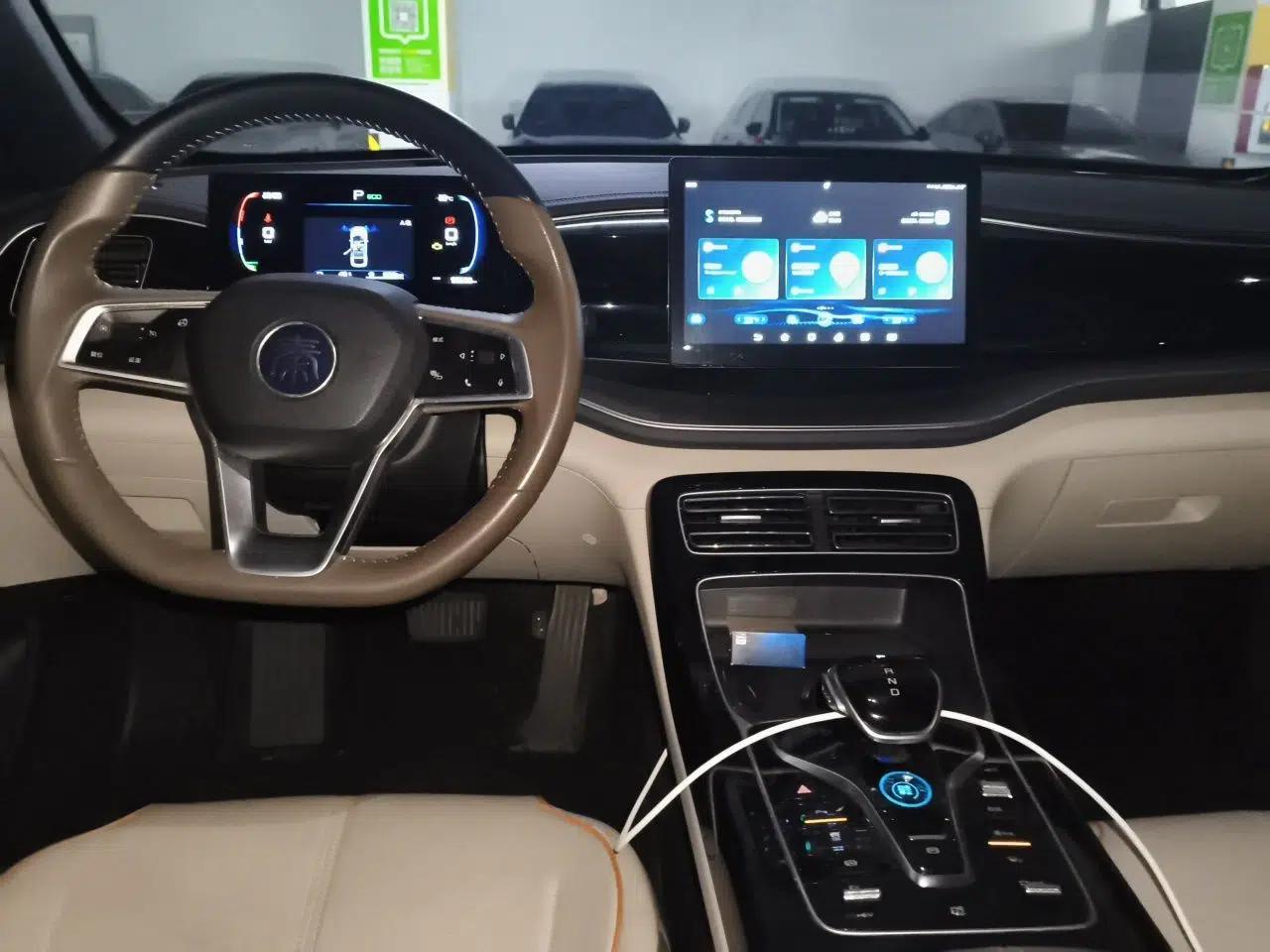 BYD Qin PLUS 2023 Champion Edition DM-i 120KM Leading Model — миниатюра 9