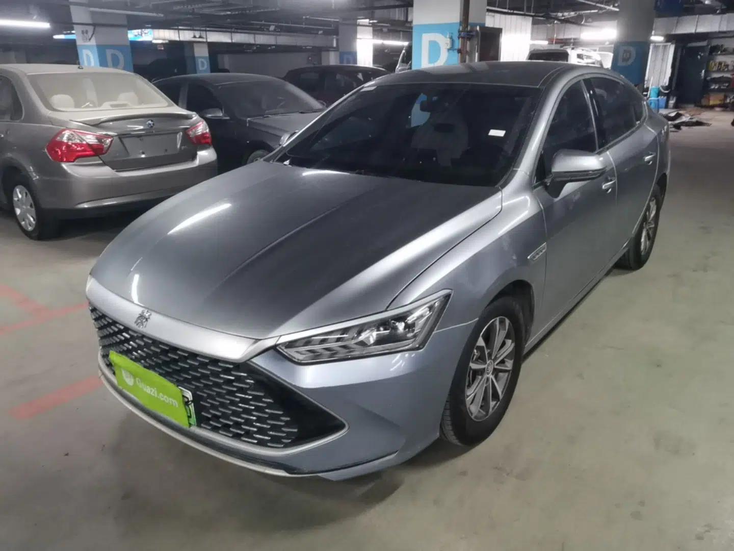 BYD Qin PLUS 2023 Champion Edition DM-i 55KM Leading Model — миниатюра 1