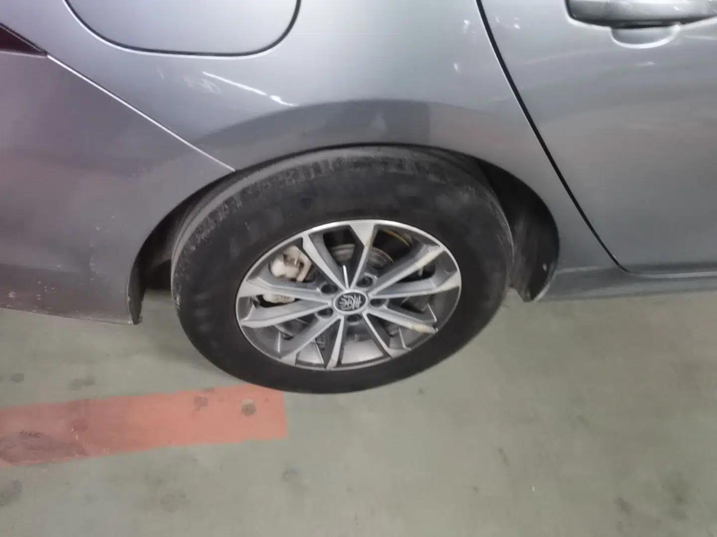 BYD Qin PLUS 2023 Champion Edition DM-i 55KM Leading Model — миниатюра 11