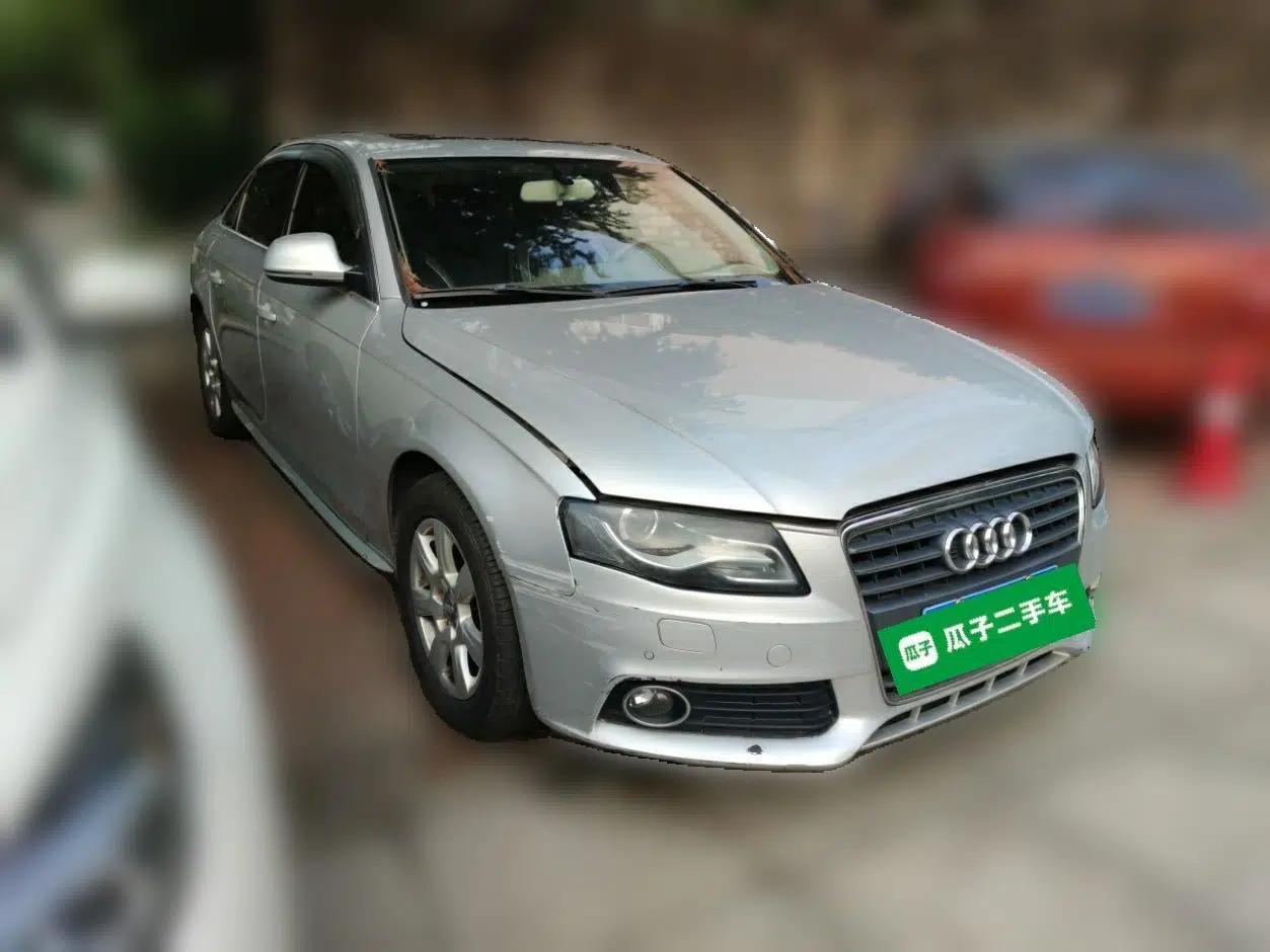 Audi A4L 2012 2.0 TFSI automatic standard version — миниатюра 3