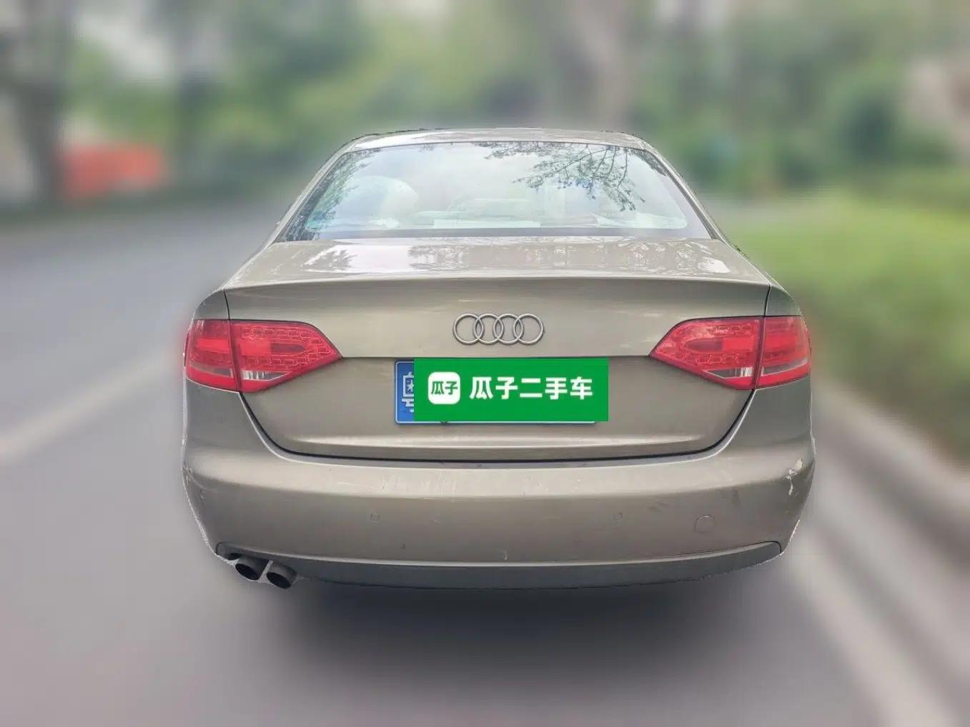 Audi A4L 2011 2.0 TFSI Standard Model — миниатюра 5
