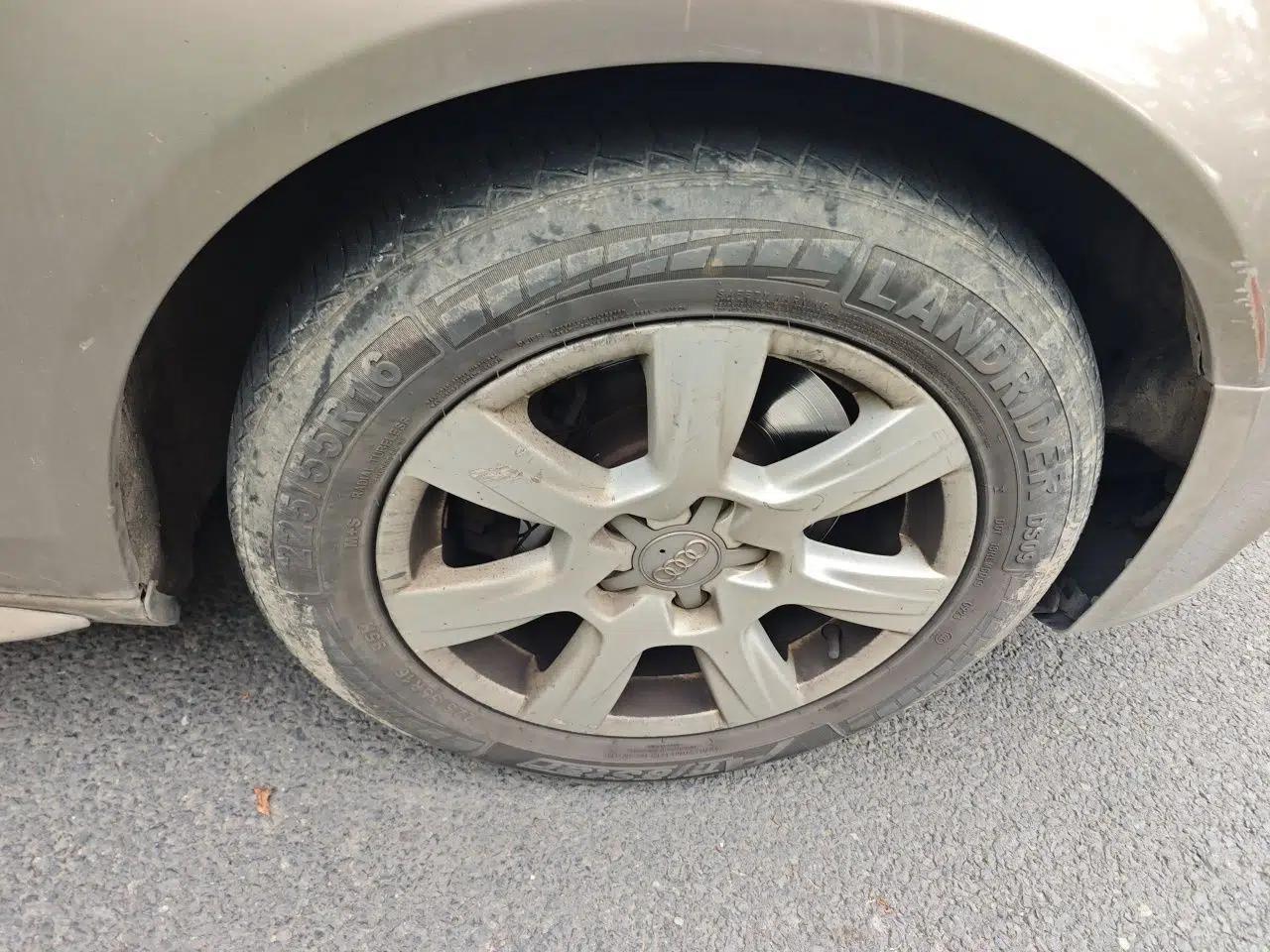 Audi A4L 2011 2.0 TFSI Standard Model — миниатюра 8