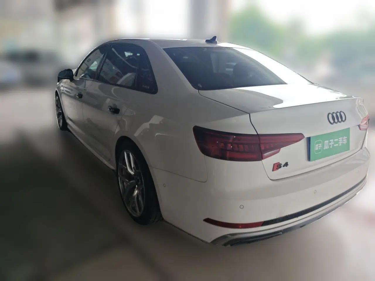 Audi A4L 2019 40 TFSI Fashion Edition China VI Emission Standard — миниатюра 4