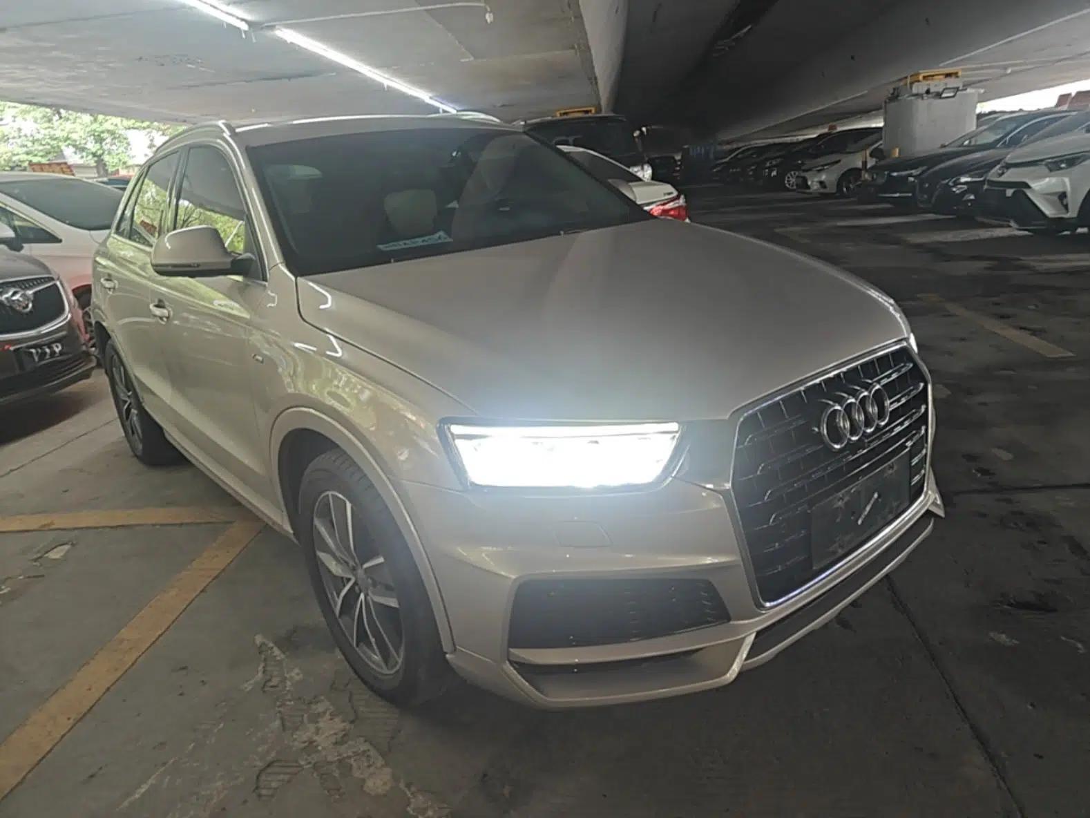 Audi Q3 2018 35 TFSI Fashion Edition Collector's Model — миниатюра 3