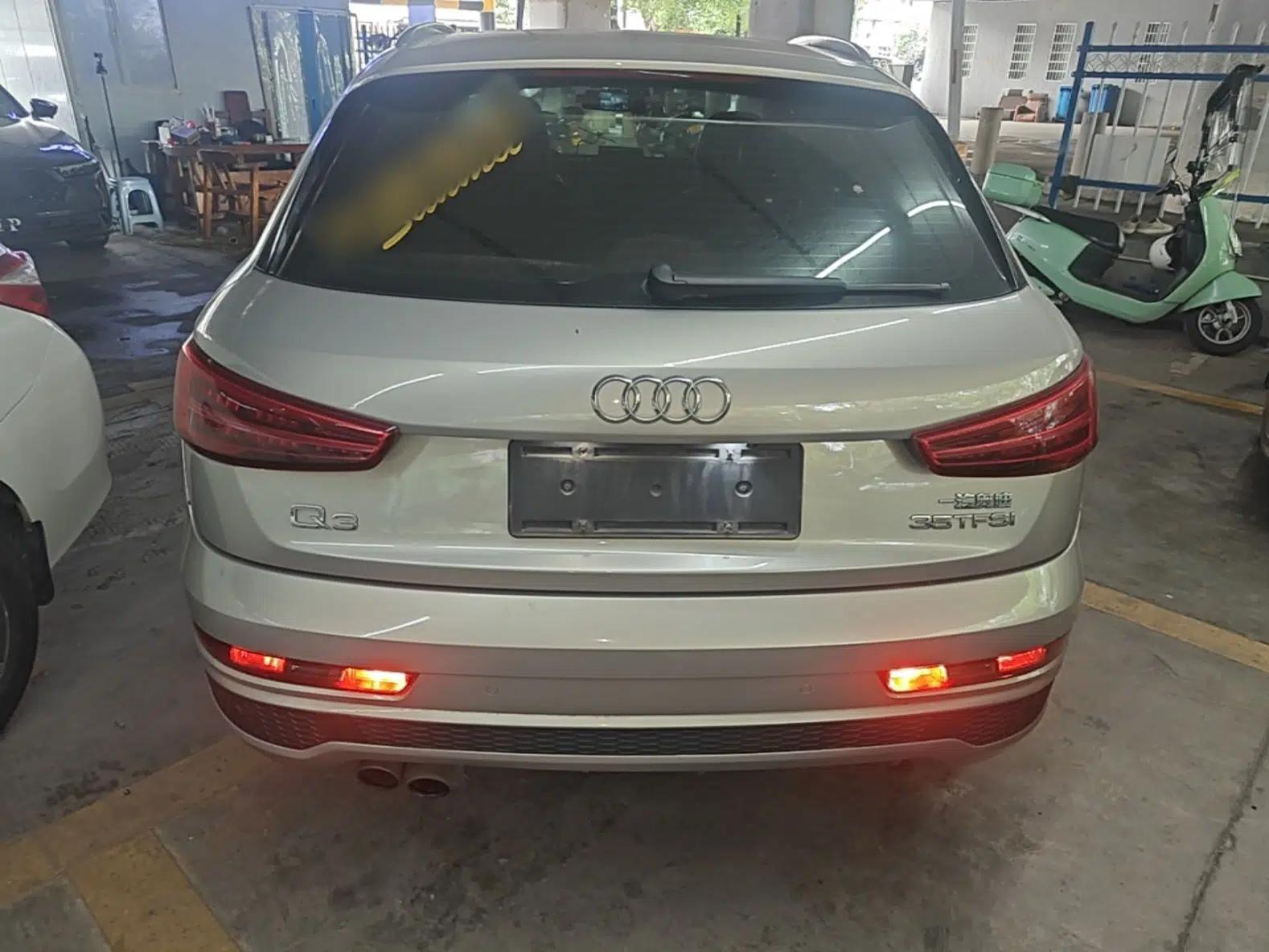Audi Q3 2018 35 TFSI Fashion Edition Collector's Model — миниатюра 5