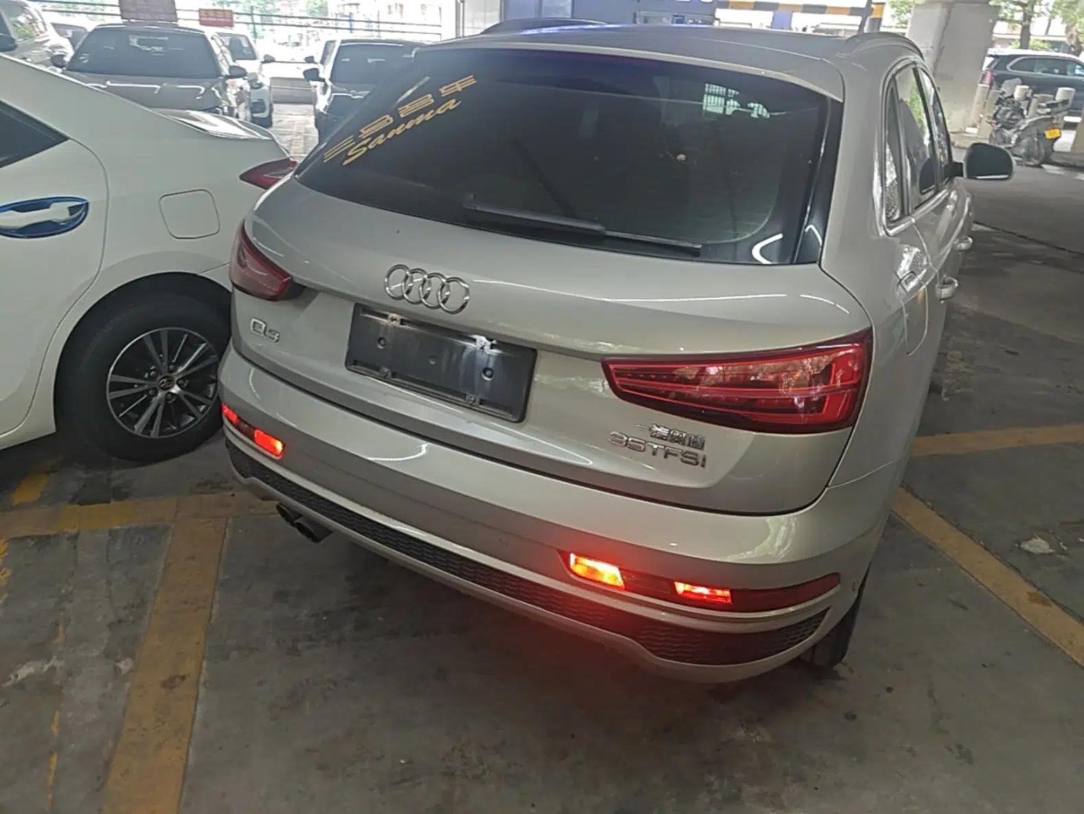 Audi Q3 2018 35 TFSI Fashion Edition Collector's Model — миниатюра 6