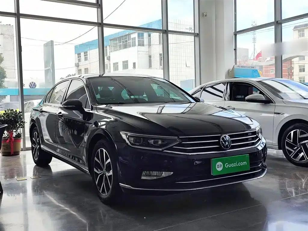 2020 Volkswagen Passat 330TSI DSG Leading Edition — миниатюра 4