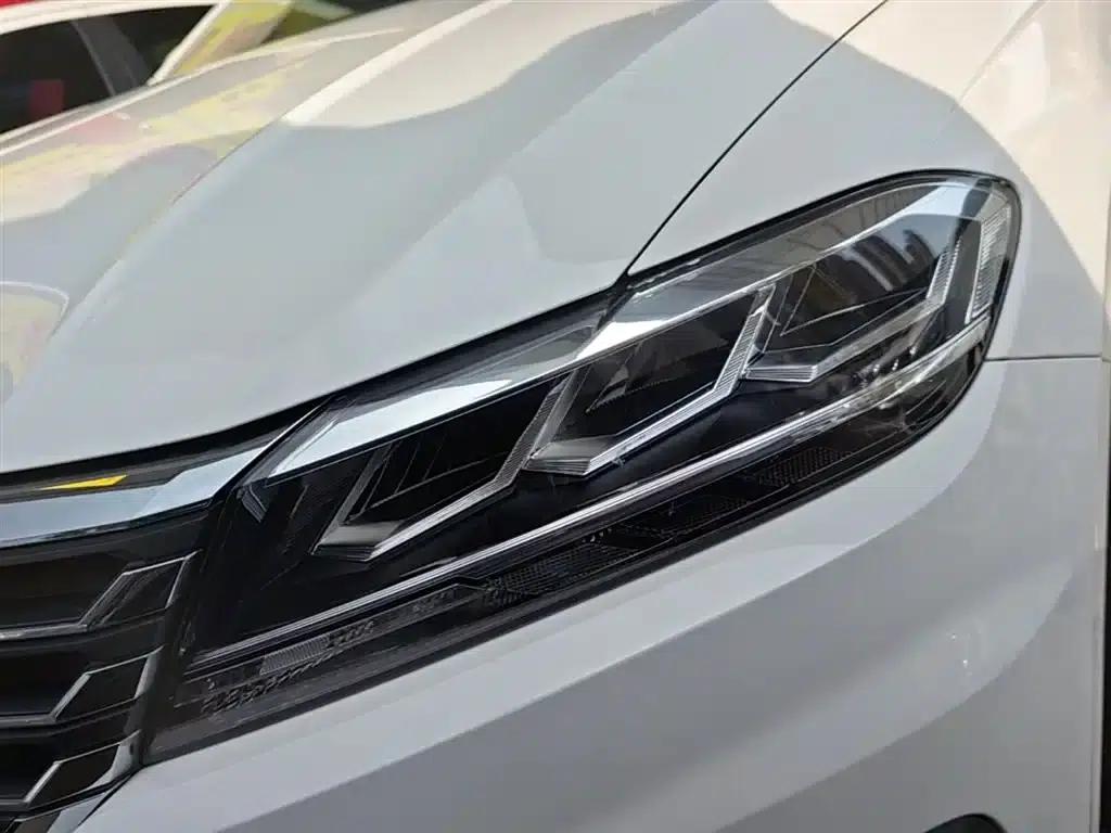 2019 Volkswagen Lavida 1.5L Automatic Fashion Edition (National VI Emission Standard) — миниатюра 24