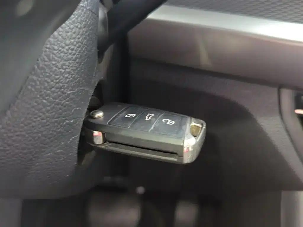 2019 Volkswagen Lavida 1.5L Automatic Fashion Edition (National VI Emission Standard) — миниатюра 9