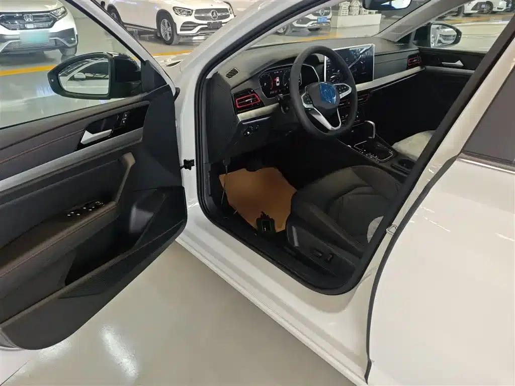 Lavida 2024 300TSI DSG Starry Sky Leading Edition — миниатюра 12