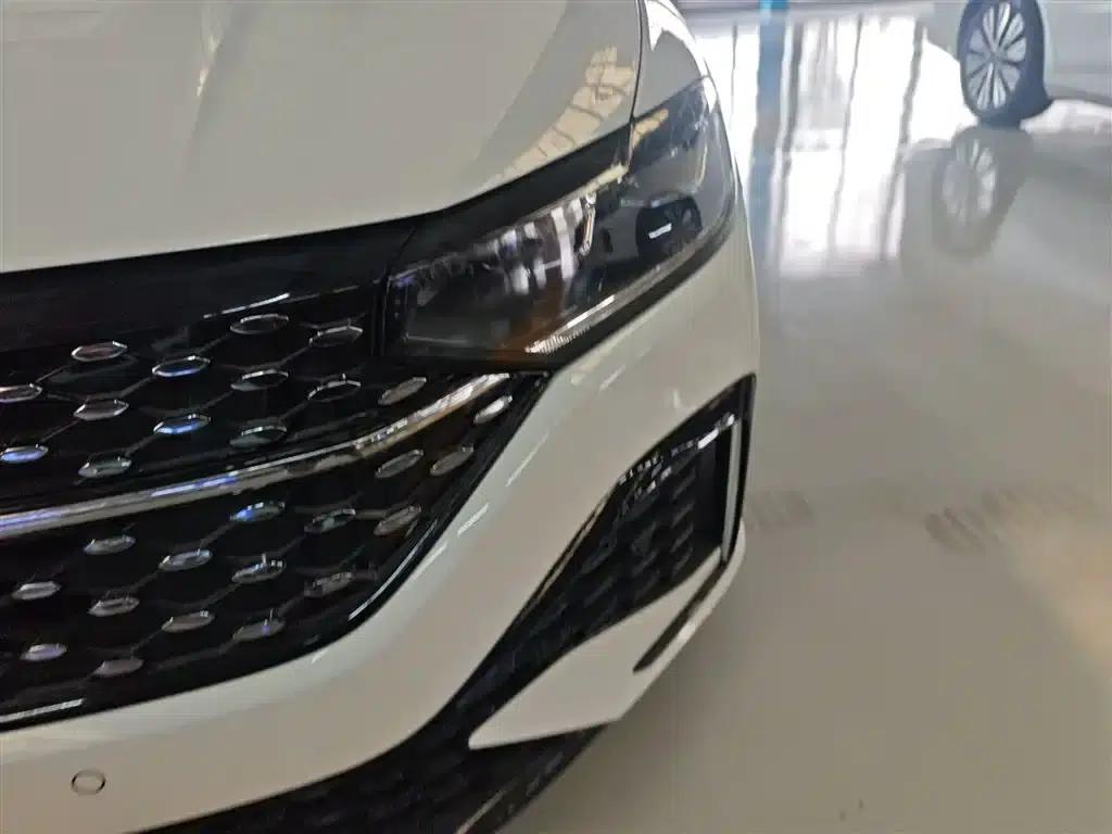Lavida 2024 300TSI DSG Starry Sky Leading Edition — миниатюра 18