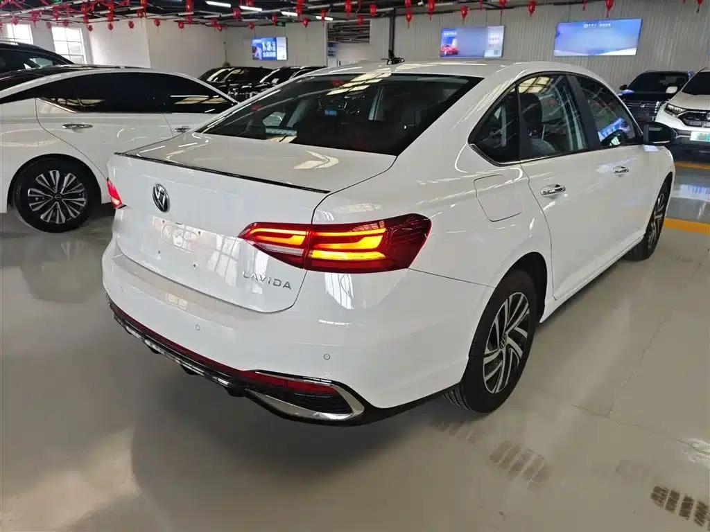 Lavida 2024 300TSI DSG Starry Sky Leading Edition — миниатюра 5