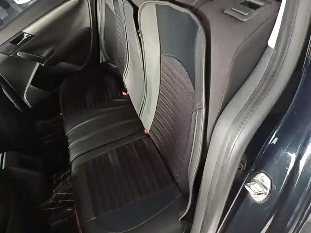 2015 Volkswagen Lavida 1.6L Automatic Fashion Edition — миниатюра 17