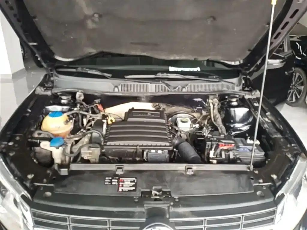 2015 Volkswagen Lavida 1.6L Automatic Fashion Edition — миниатюра 20