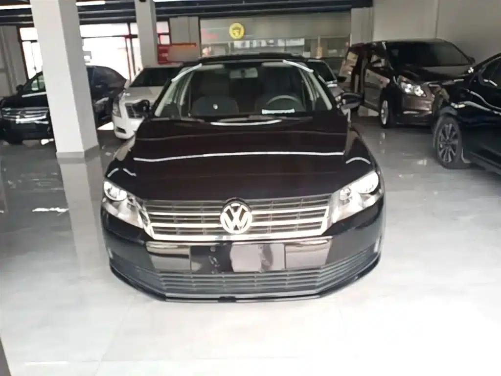 2015 Volkswagen Lavida 1.6L Automatic Fashion Edition — миниатюра 3