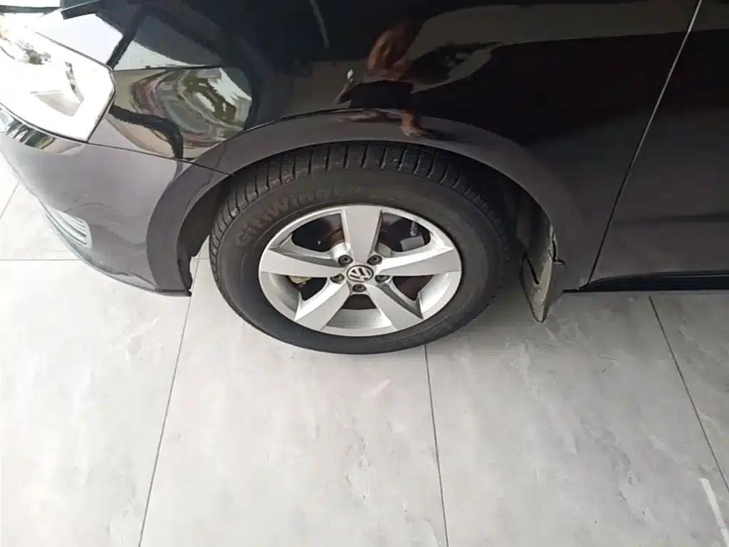 2015 Volkswagen Lavida 1.6L Automatic Fashion Edition — миниатюра 23