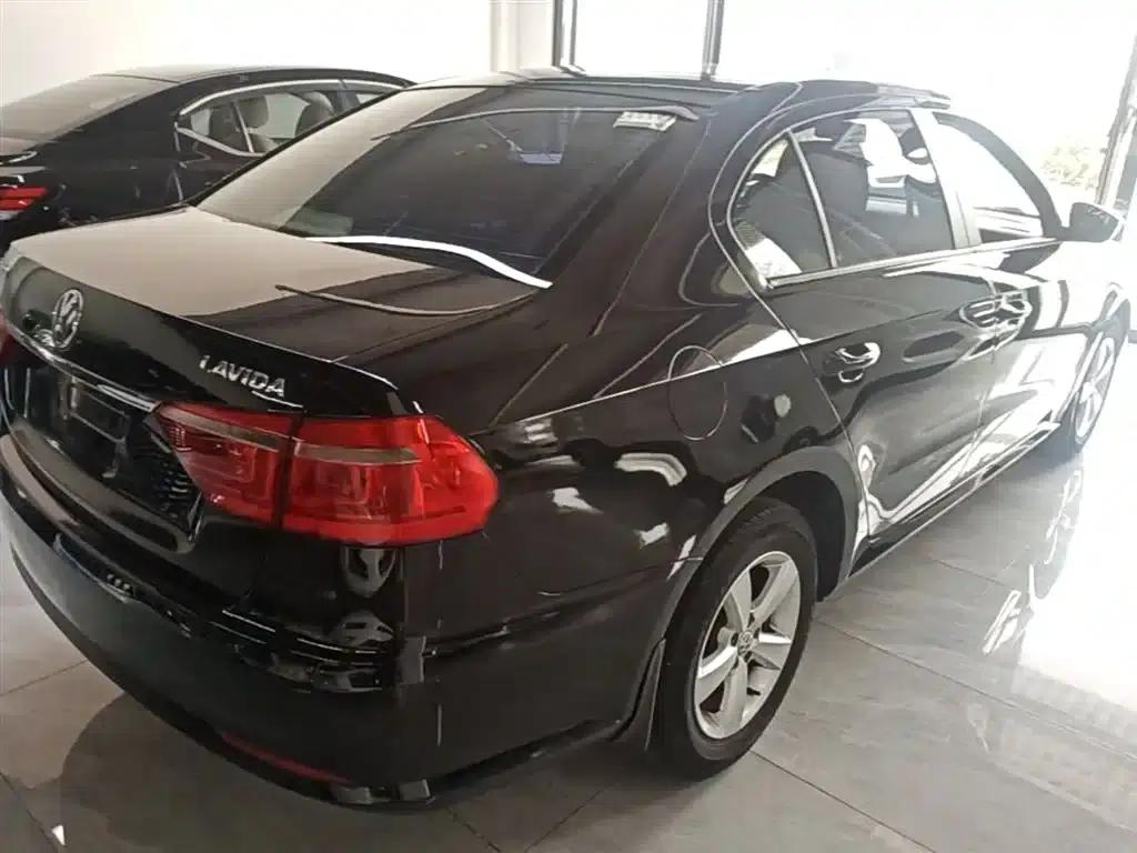 2015 Volkswagen Lavida 1.6L Automatic Fashion Edition — миниатюра 7