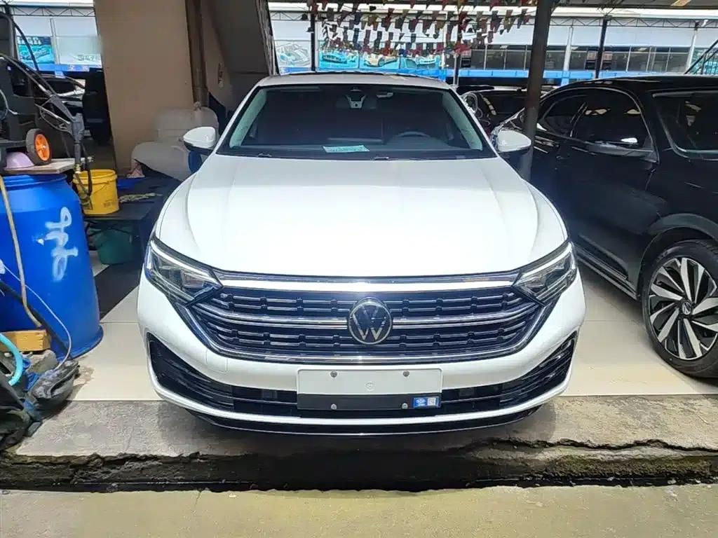 2023 Volkswagen Sagitar 300TSI DSG Super Edition — миниатюра 3