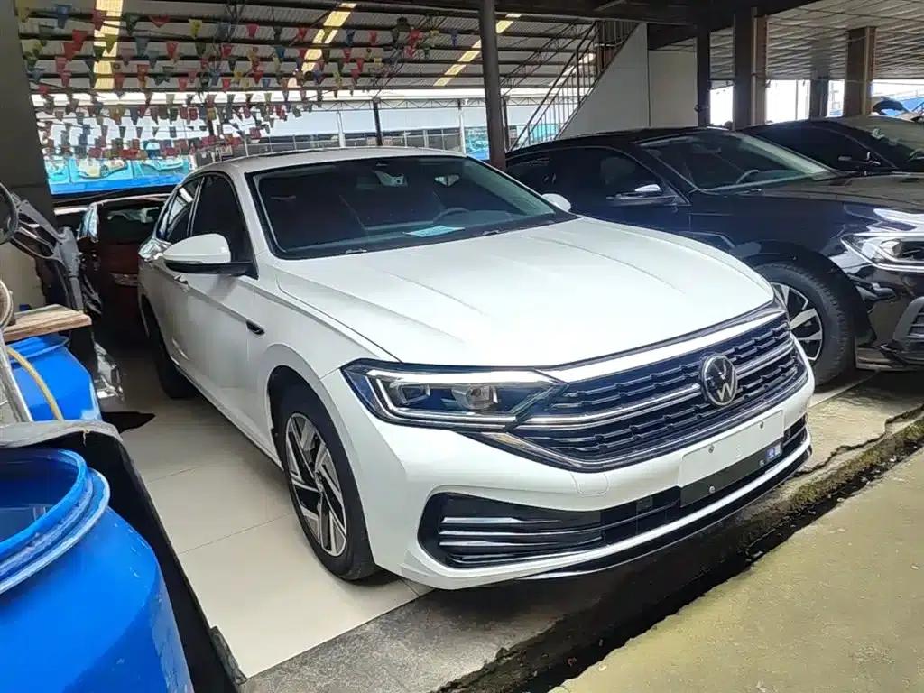 2023 Volkswagen Sagitar 300TSI DSG Super Edition — миниатюра 4