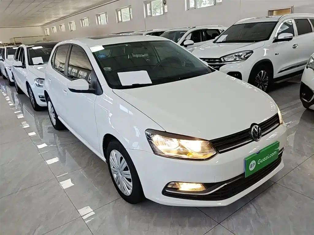 2016 Polo 1.6L Automatic Comfort Model — миниатюра 4