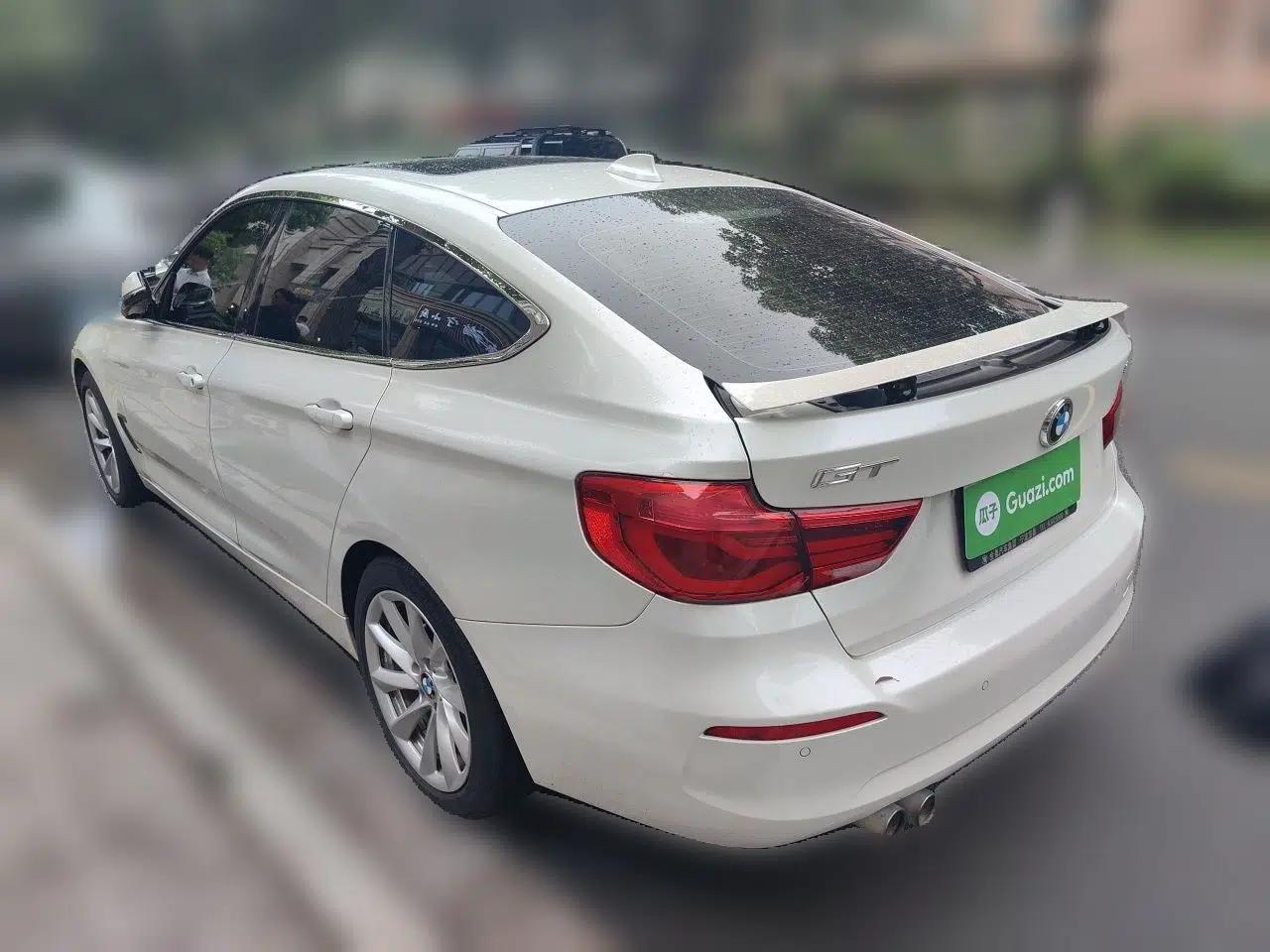 BMW 3 Series GT 2019 320i Sport Edition — миниатюра 4