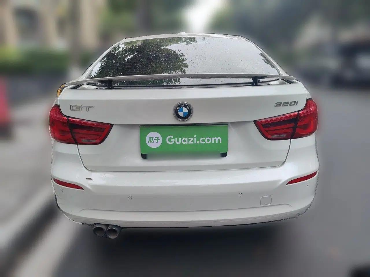 BMW 3 Series GT 2019 320i Sport Edition — миниатюра 5