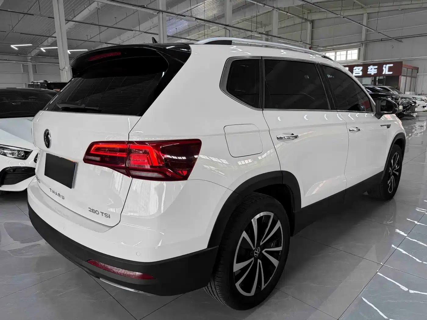 Tharu 2022 280TSI 2WD Luxury Edition — миниатюра 4