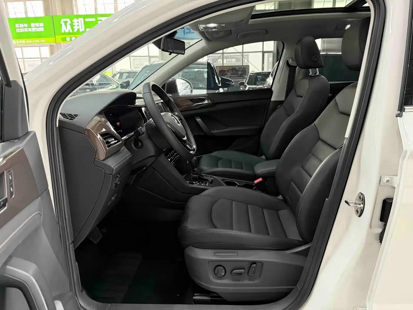 Tharu 2022 280TSI 2WD Luxury Edition — миниатюра 8