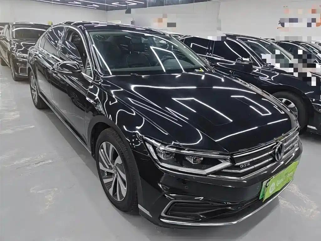 2022 Volkswagen Passat PHEV GTE Luxury Edition — миниатюра 4